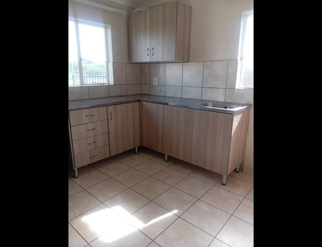 3 BEDROOM TOWNHOUSE FOR SALE IN WATERKLOOF
